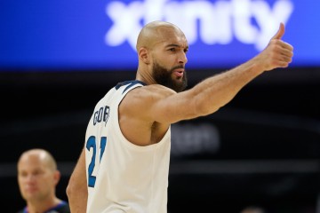 世界杯预选赛手机观看-孙悦：戈贝尔是近5年最水DPOY  他只等盖帽那一下 这是弥补式防守